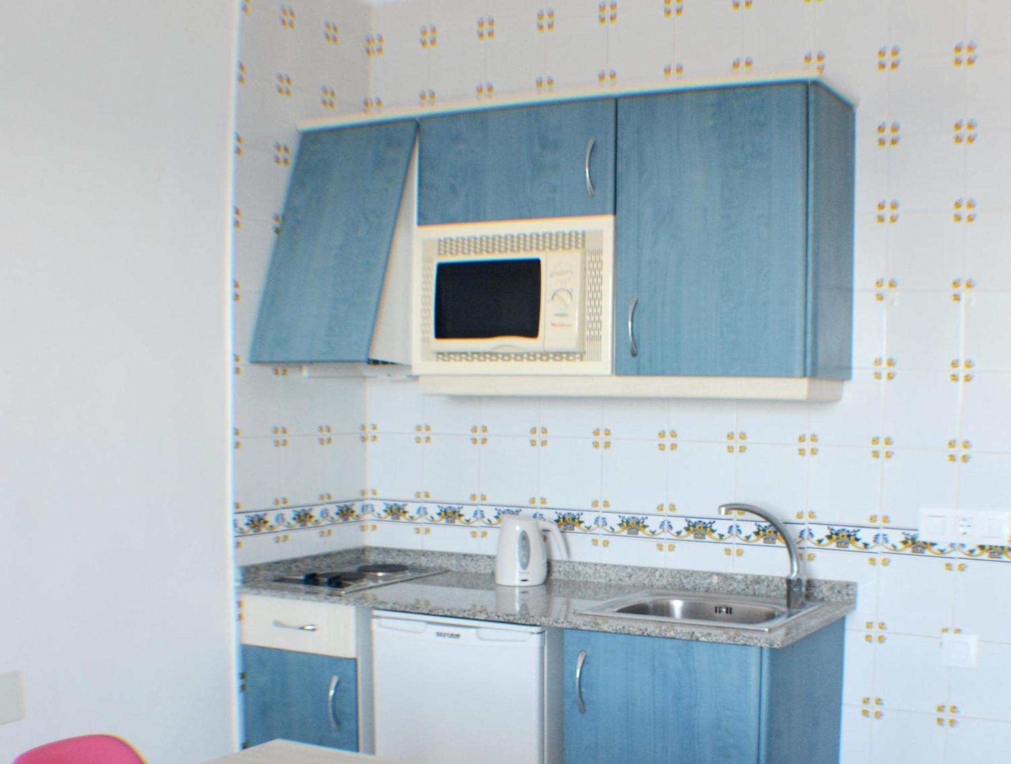 Apartamentos Playa Moreia S'Illot  Room photo